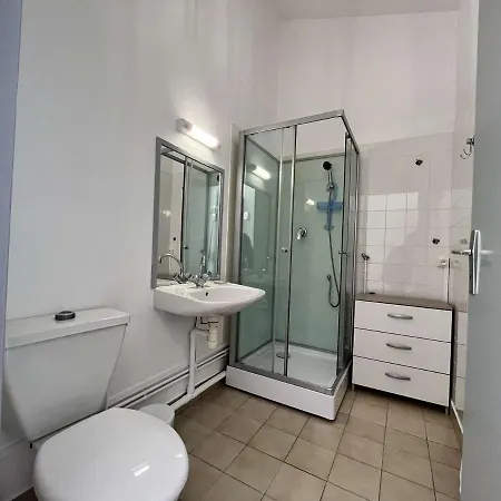 Cosy En Centre-ville Avec Balcon, Parking Et A 10 Min Des Plages - 4 Couchages - Fr-1-224b-196 * 누아르무티에 앙 릴