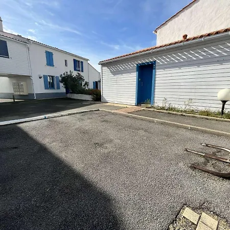 Cosy En Centre-ville Avec Balcon, Parking Et A 10 Min Des Plages - 4 Couchages - Fr-1-224b-196 公寓 *