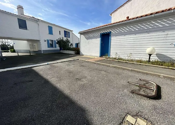 Cosy En Centre-ville Avec Balcon, Parking Et A 10 Min Des Plages - 4 Couchages - Fr-1-224b-196 Apartment *